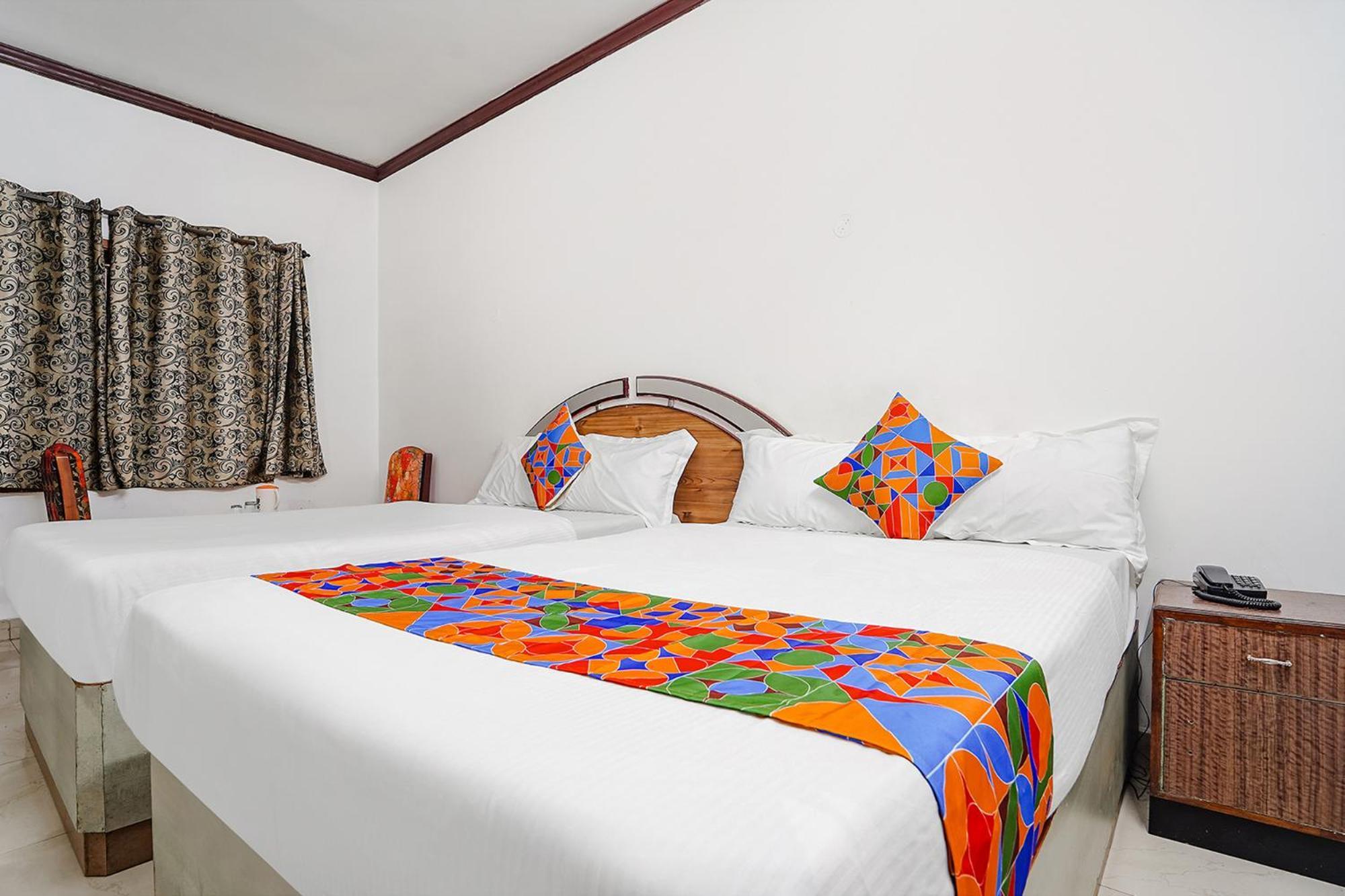 Hotel Orchid Inn Ooty Bagian luar foto