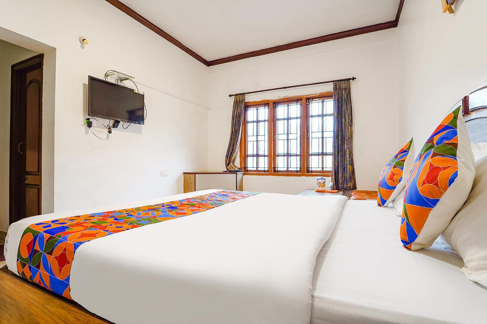 Hotel Orchid Inn Ooty Bagian luar foto